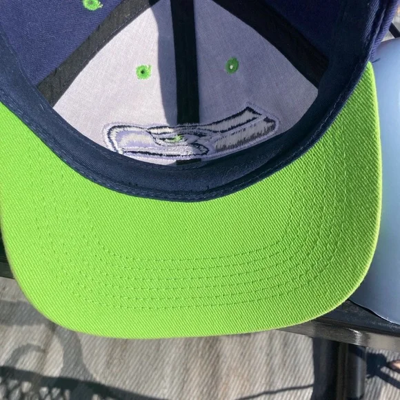 NFL Team Seattle Seahawks Cap 2015 unused NFL adult adjustable vintage - Picture 6 of 14